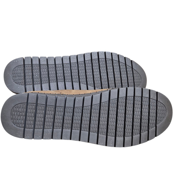 EASY STREET Poe Comfort Women's Tan Flats Sz 8W - Picture 5 of 8